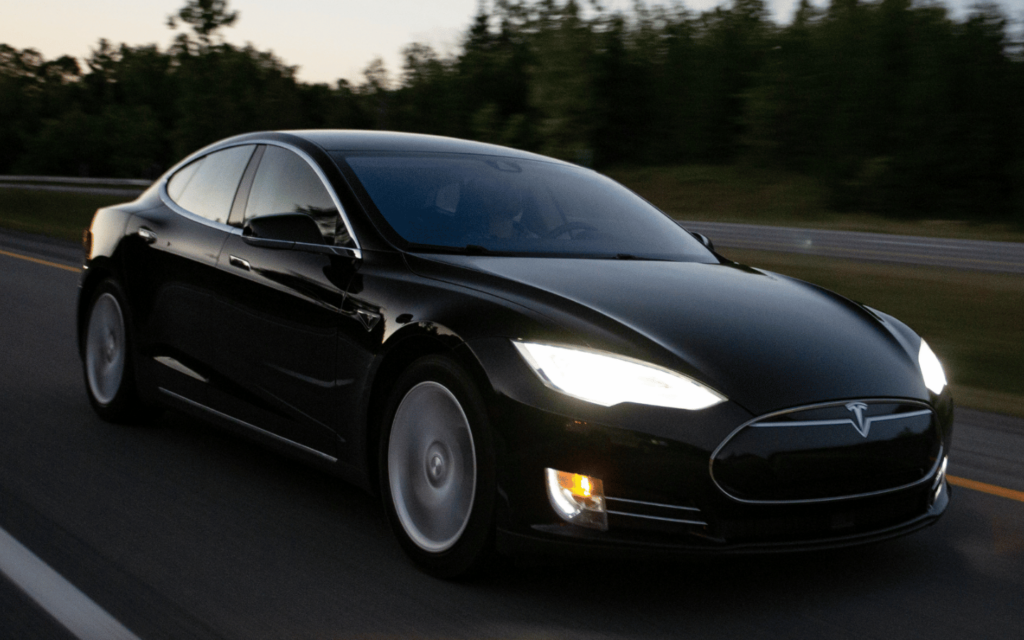 What does kW and kWh mean for electric cars?